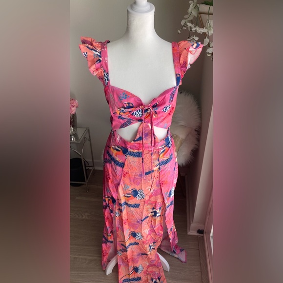 SHEIN NWT PINK FLORAL AND BIRD SPLIT THIGH DRESS - Picture 6 of 8